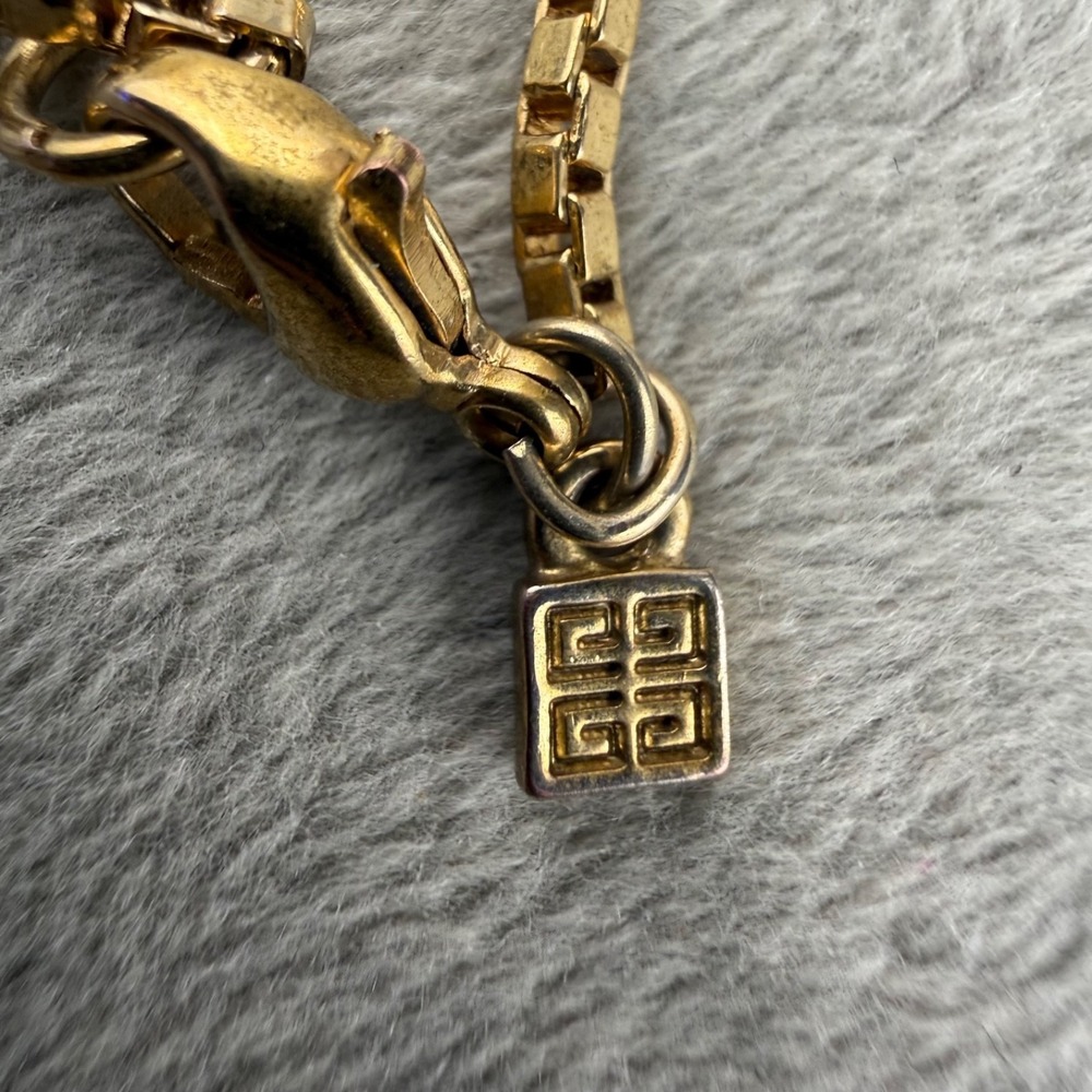 Givenchy Necklace Rhinestone Teardrop  Gold Tone Signed 36" - Picture 4 of 7